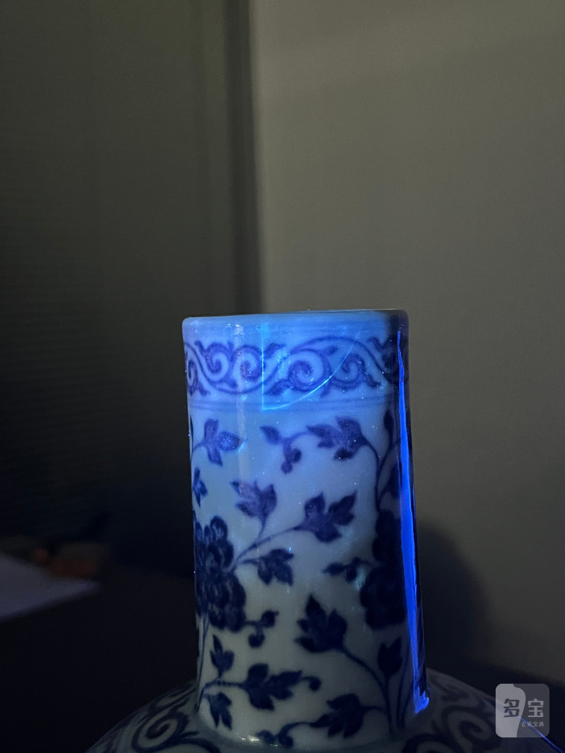 清乾隆  青花花卉纹棒槌瓶 - 图27